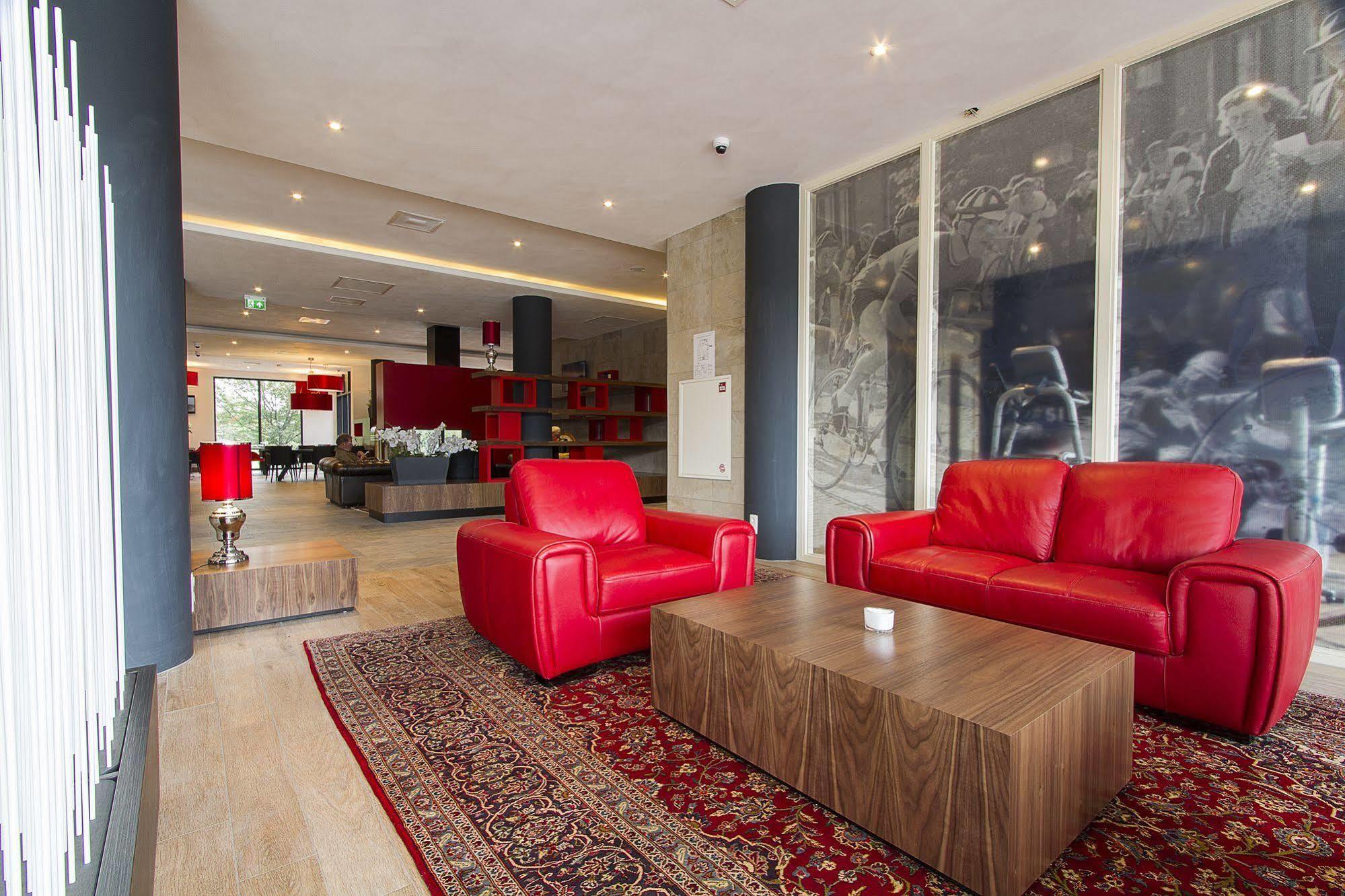Bastion Hotel Eindhoven Waalre Екстериор снимка