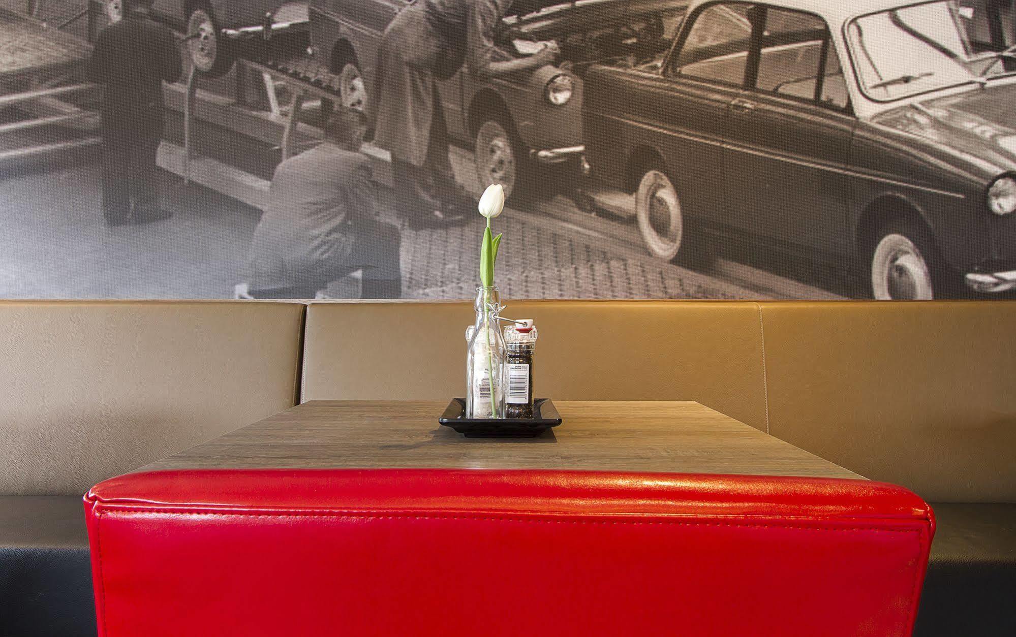Bastion Hotel Eindhoven Waalre Екстериор снимка