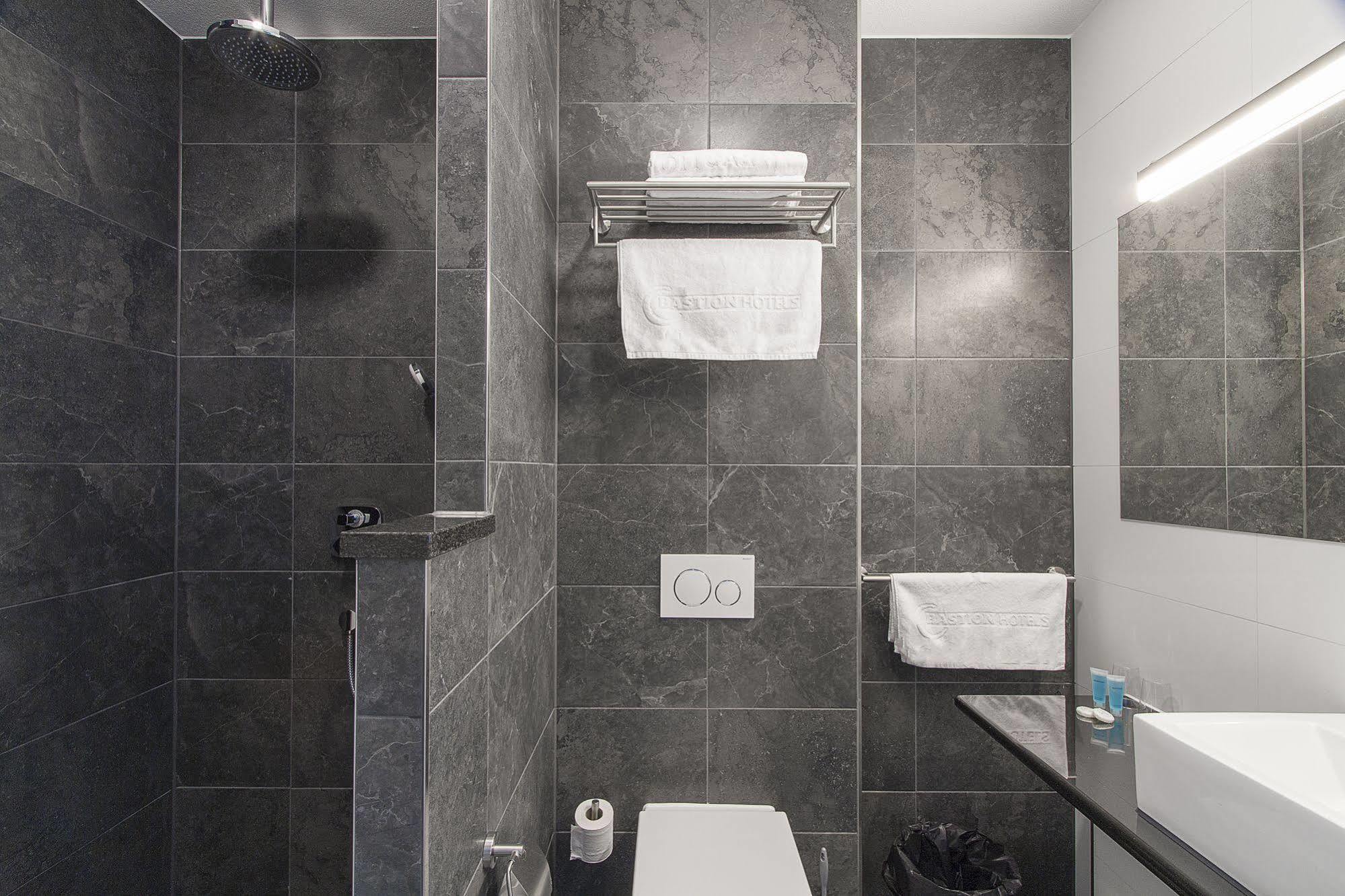 Bastion Hotel Eindhoven Waalre Екстериор снимка
