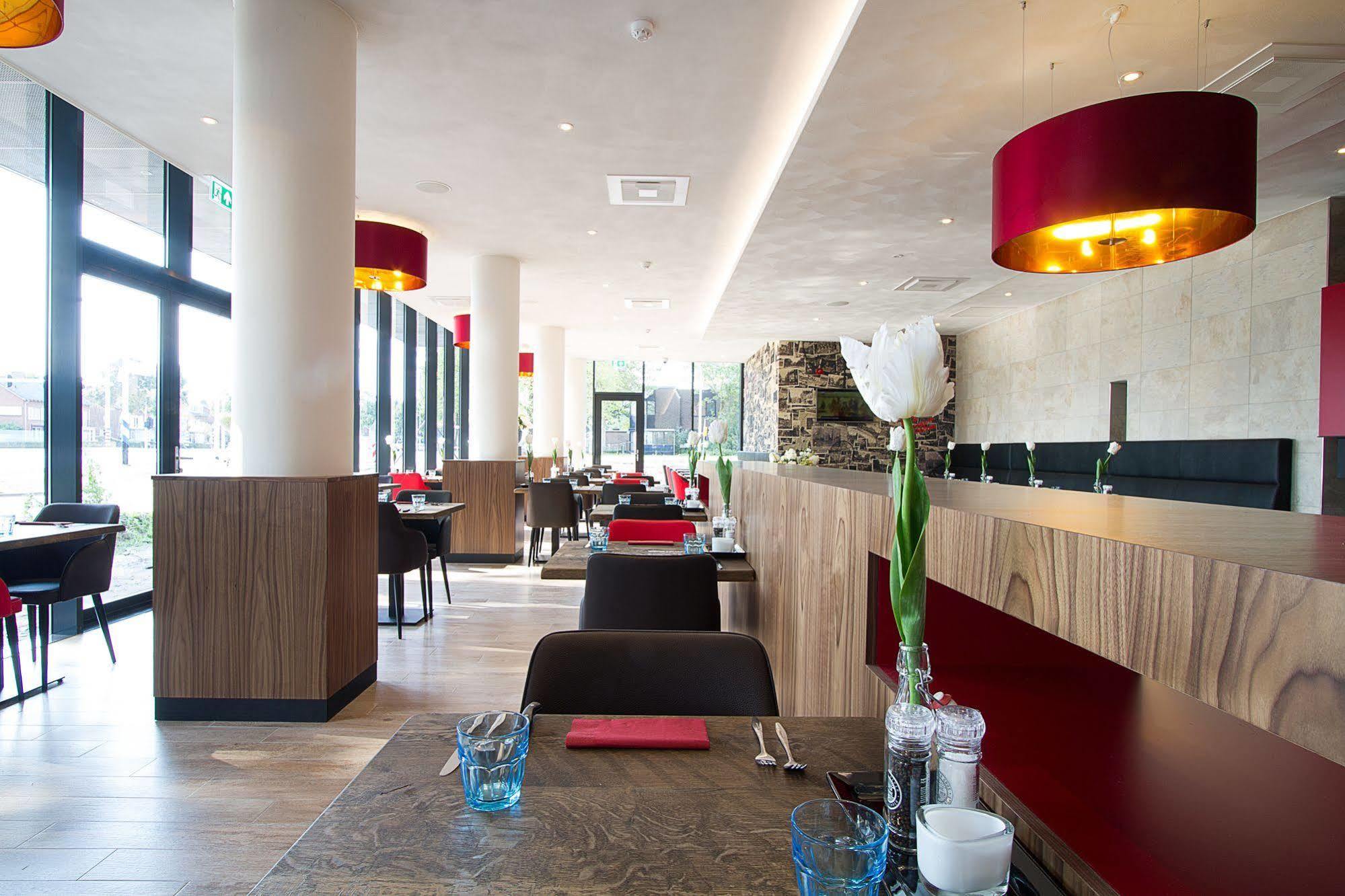 Bastion Hotel Eindhoven Waalre Екстериор снимка