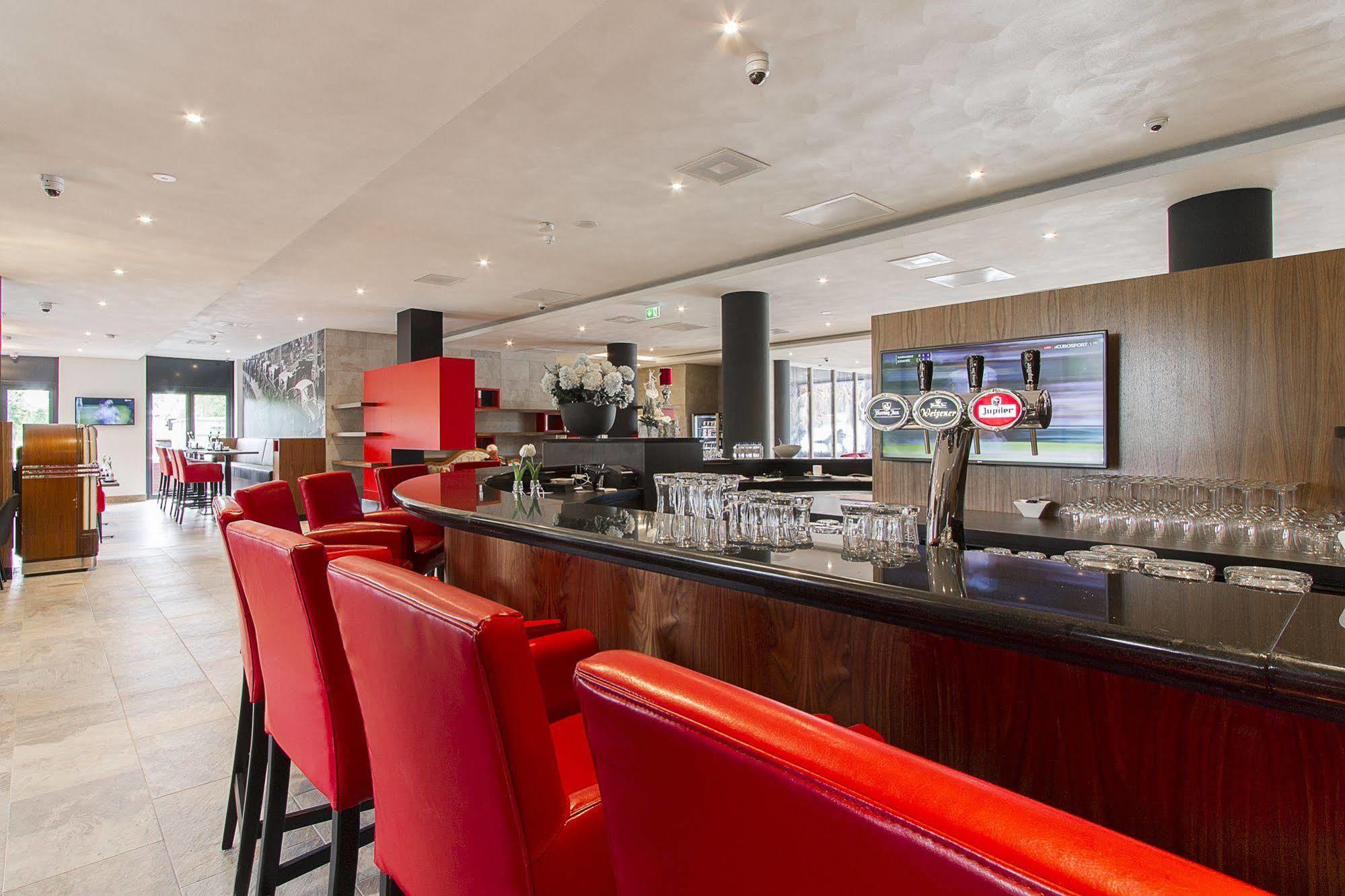 Bastion Hotel Eindhoven Waalre Екстериор снимка